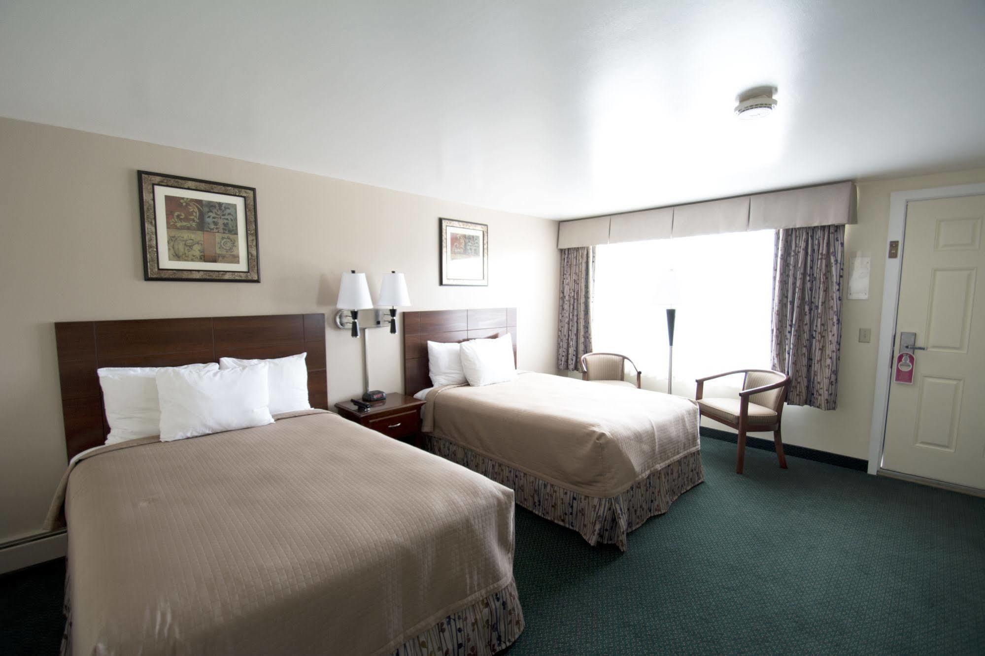 Travelers Inn Brunswick Buitenkant foto