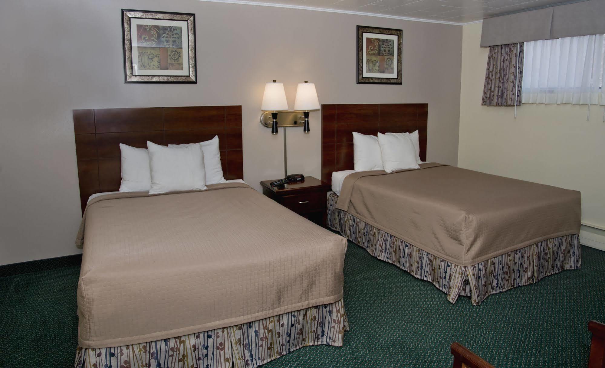 Travelers Inn Brunswick Buitenkant foto