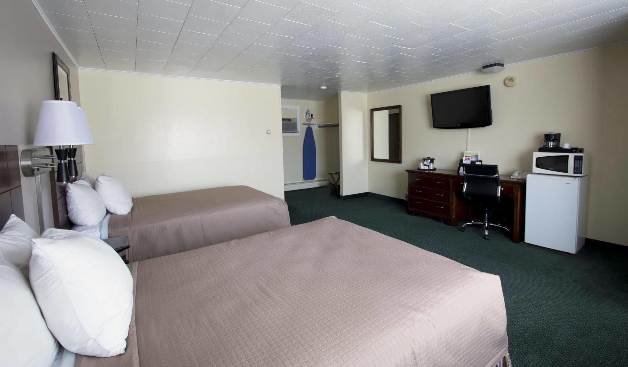 Travelers Inn Brunswick Buitenkant foto